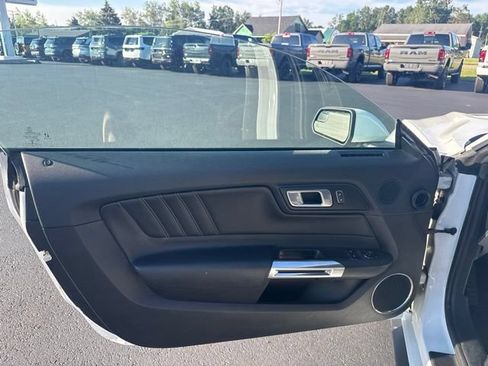 Used 2020 Ford Mustang GT Premium w/ Black Accent Package RWD image 13