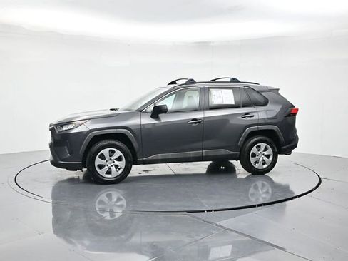 Used 2020 Toyota RAV4 LE image 6