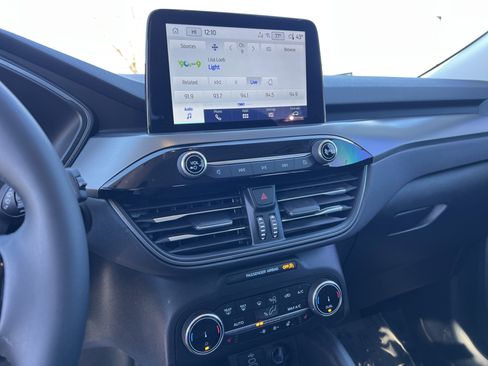 Used 2024 Ford Escape Active w/ Cold Weather Package image 33