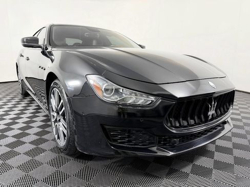 Used 2018 Maserati Ghibli RWD image 5
