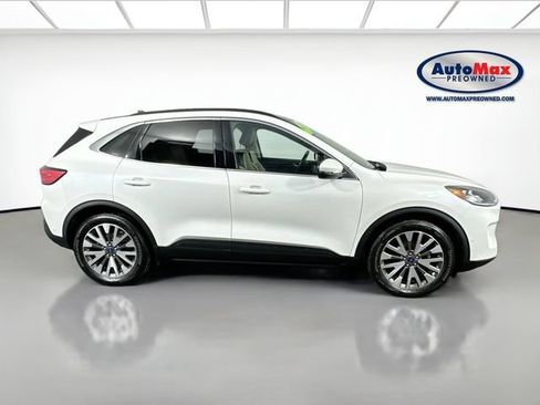Used 2020 Ford Escape Titanium w/ Titanium Premium Package 2.0 AWD/4WD image 10