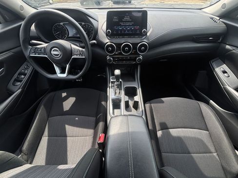 Used 2025 Nissan Sentra SV FWD image 32