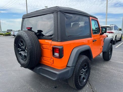 Used 2025 Jeep Wrangler Sport AWD/4WD image 3