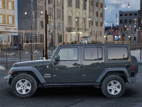 Used 2015 Jeep Wrangler Unlimited Sport w/ Quick Order Package 24S image 4