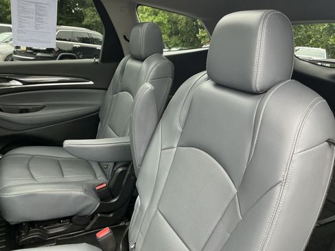 Used 2020 Buick Enclave Essence w/ Sport Touring Edition AWD/4WD image 10