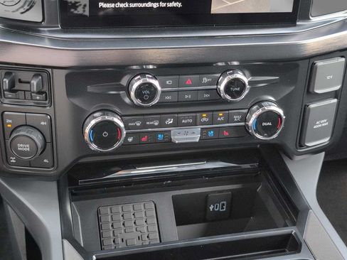 New 2026 Ford F350 Lariat w/ Lariat Premium Package AWD/4WD image 24