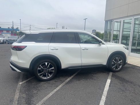 Certified 2024 INFINITI QX60 Luxe AWD/4WD image 2