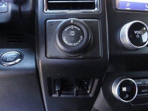 Used 2021 Ford Expedition XL AWD/4WD image 16
