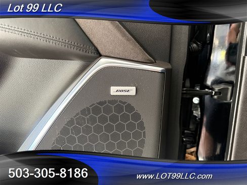 Used 2017 Cadillac Escalade Platinum image 15