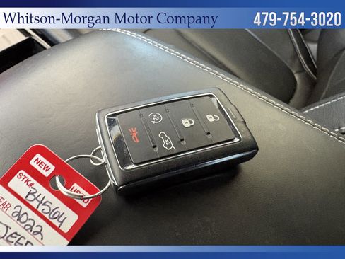 Used 2022 Jeep Grand Cherokee L Overland w/ Luxury Tech Group IV AWD/4WD image 21