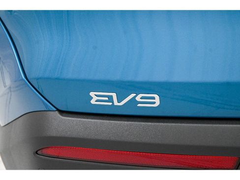 New 2026 Kia EV9 Wind image 43