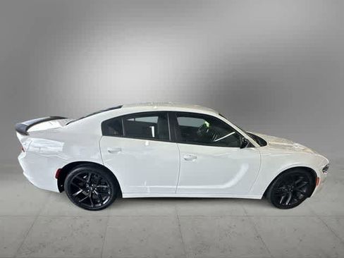 Used 2020 Dodge Charger SXT w/ Blacktop Package image 9