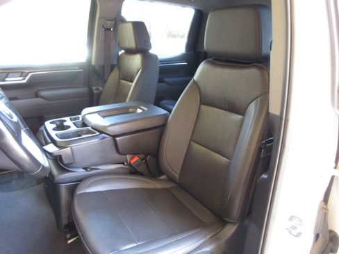 Used 2025 GMC Sierra 1500 SLT RWD image 12