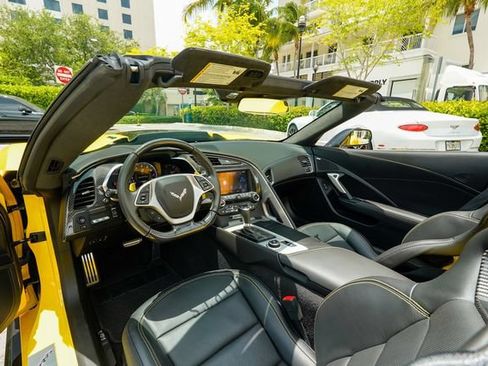 Used 2019 Chevrolet Corvette ZR1 RWD image 3