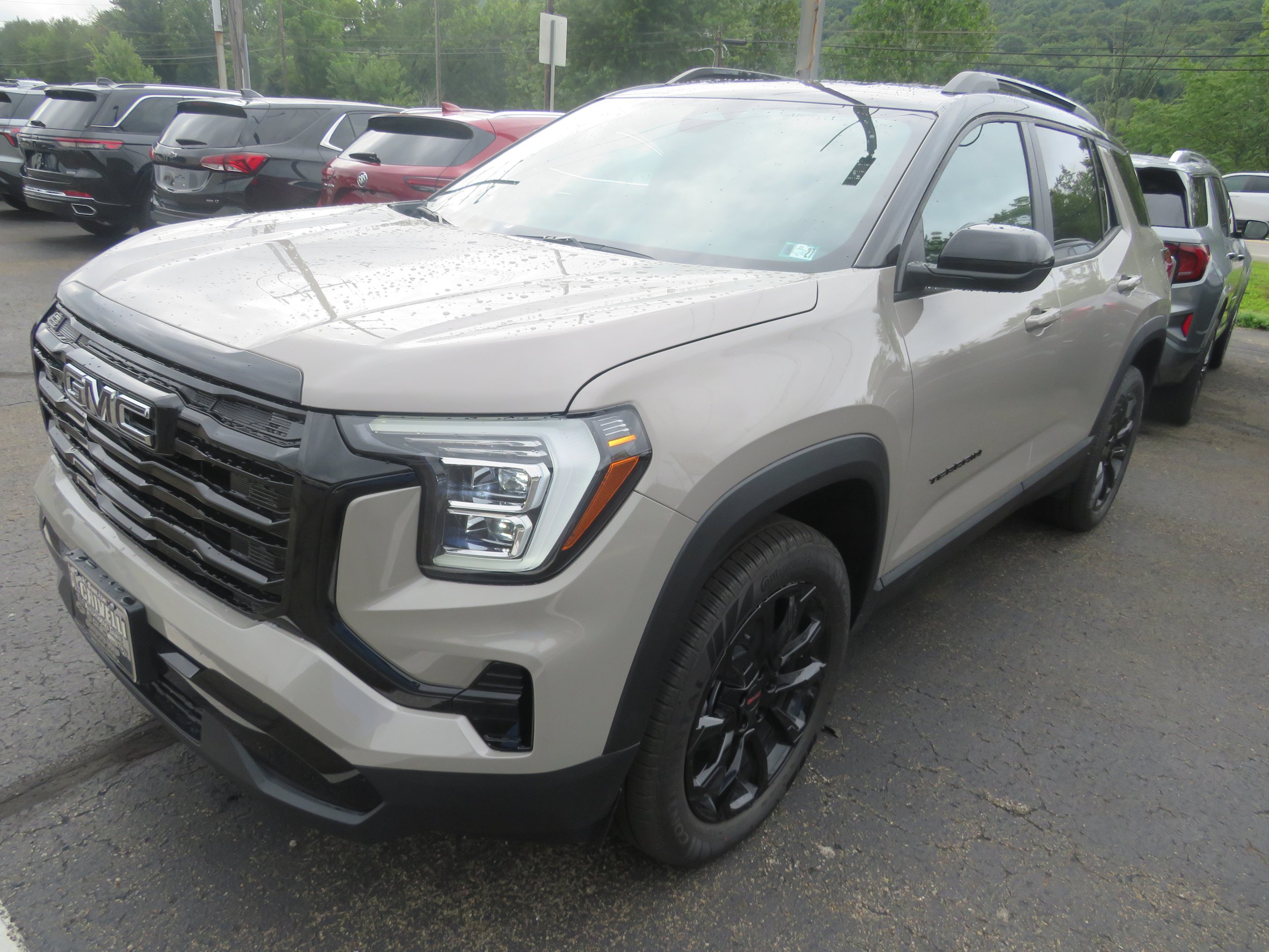 New 2027 GMC Terrain Elevation w/ Elevation Premium Package AWD/4WD image 3