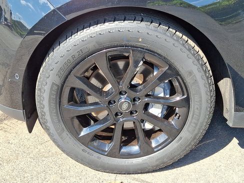 Used 2023 Land Rover Range Rover Sport SE image 9