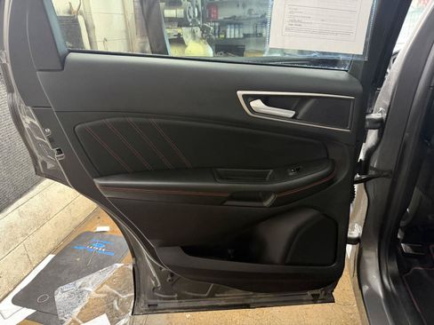 Used 2023 Ford Edge ST-Line w/ Cargo Accessory Package AWD/4WD image 22