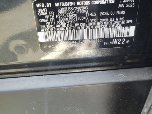 Used 2025 Mitsubishi Outlander SE AWD/4WD image 3