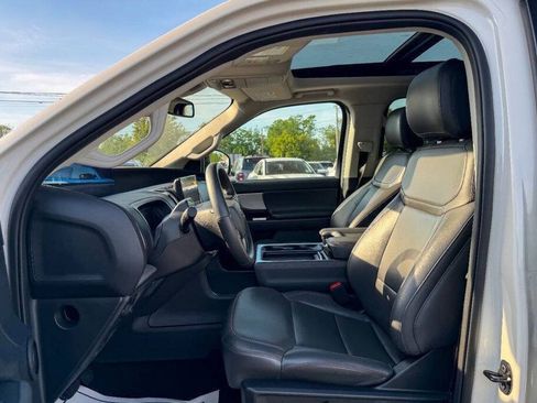 Used 2025 Ford Expedition Active AWD/4WD image 23