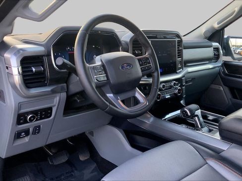 Used 2025 Ford F150 Lariat w/ Equipment Group 501A Mid AWD/4WD image 17