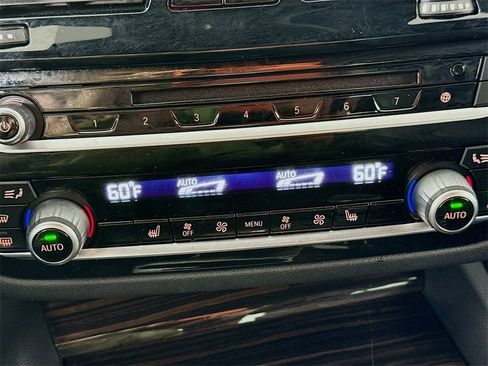 Used 2019 BMW 530i xDrive w/ Convenience Package image 10