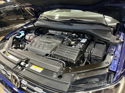 Used 2021 Volkswagen Tiguan SE w/ Panoramic Sunroof Package AWD/4WD image 43