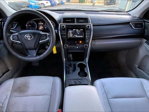 Used 2015 Toyota Camry XLE image 14