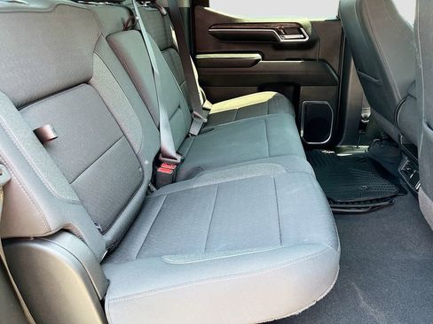 Used 2024 GMC Sierra 1500 Elevation image 26