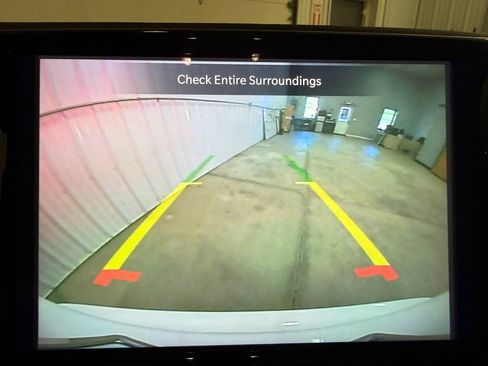 Used 2023 Chrysler Pacifica Limited w/ Uconnect Theater Family Group AWD/4WD image 31