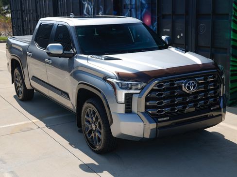 Used 2024 Toyota Tundra Platinum AWD/4WD image 19