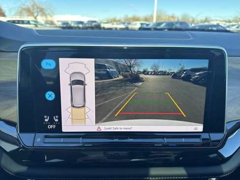 New 2026 Volkswagen Atlas SE image 15