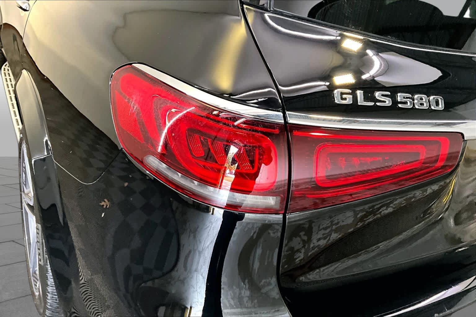 Certified 2023 Mercedes-Benz GLS 580 4MATIC image 28