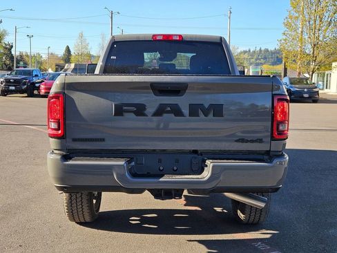 New 2026 RAM 2500 Big Horn AWD/4WD image 6