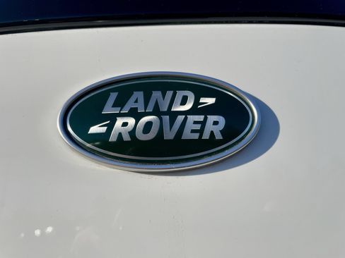 Certified 2022 Land Rover Range Rover Sport HSE Silver Edition image 39