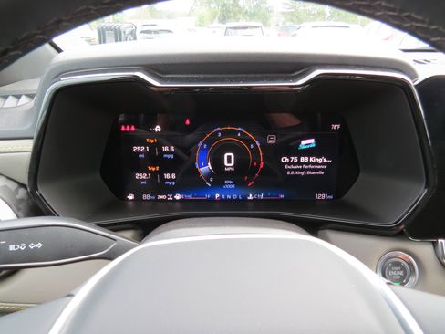 Used 2025 Chevrolet Colorado ZR2 w/ Off-Road Front Bumper Package image 37