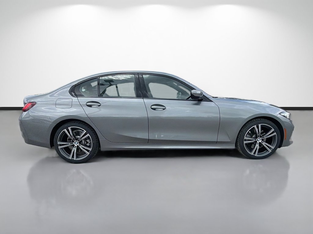 Used 2023 BMW 330i Sedan w/ Premium Package RWD image 2