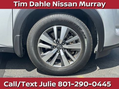 Used 2023 Nissan Pathfinder SL AWD/4WD image 14