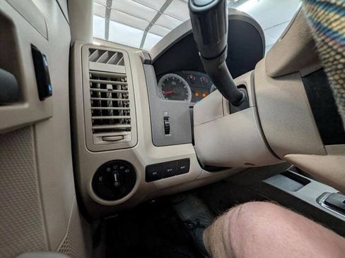Used 2008 Ford Escape XLT FWD image 27