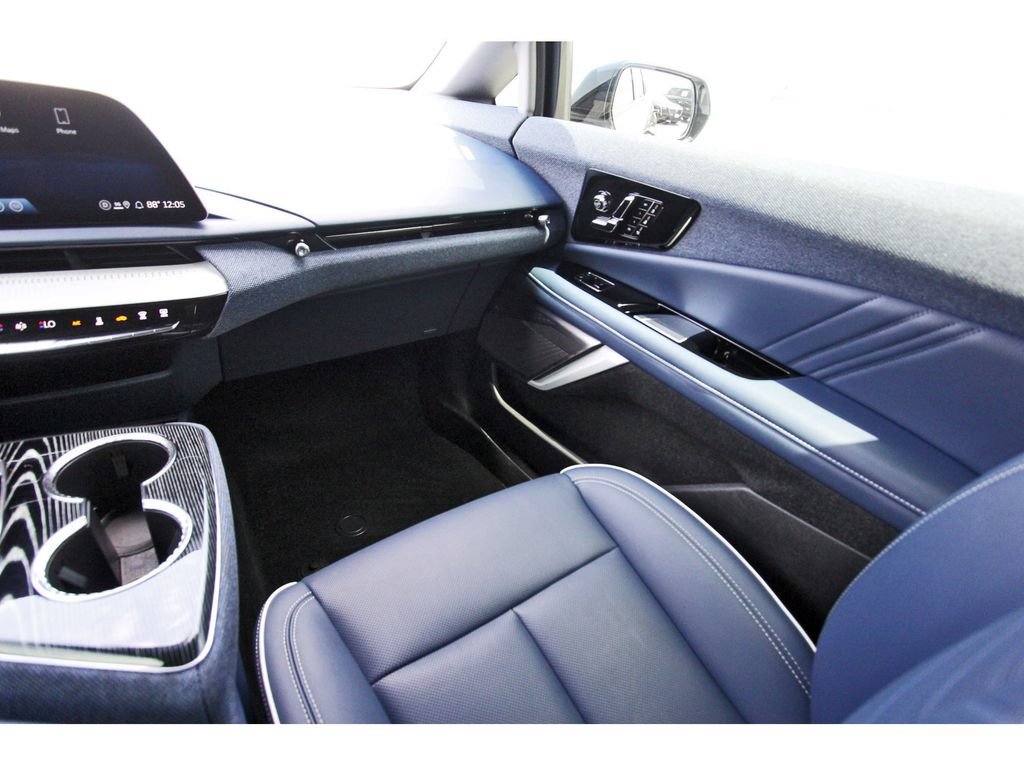 Certified 2025 Cadillac Optiq Sport 2 AWD/4WD image 10