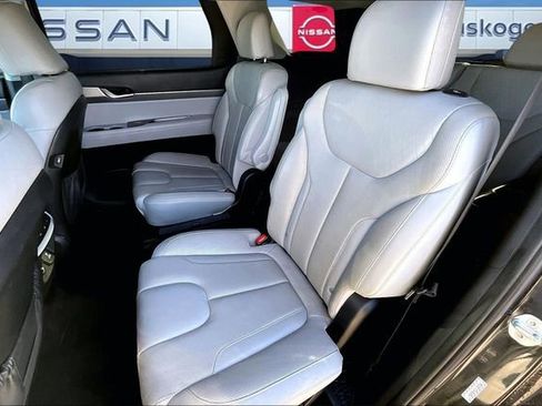 Used 2021 Hyundai Palisade SEL w/ Premium Package image 19