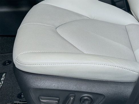 New 2026 Toyota Grand Highlander Limited image 18