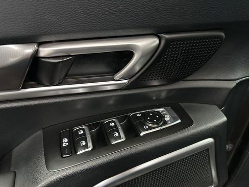 Used 2025 Kia Telluride S image 19
