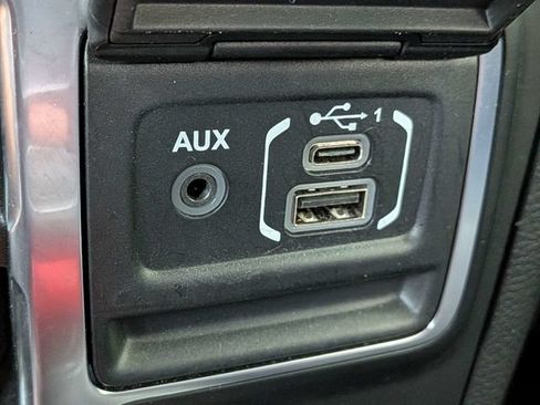 Used 2023 Jeep Wrangler Unlimited Sport AWD/4WD image 21