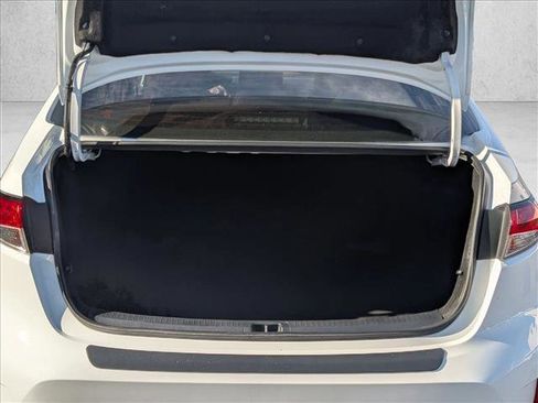 Used 2023 Toyota Corolla LE image 6