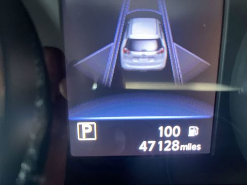 Used 2018 Nissan Rogue SL w/ Premium Package image 15