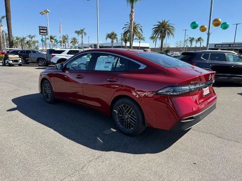 New 2026 Nissan Sentra SV w/ SV Convenience Package FWD image 4