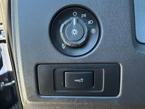 Used 2013 Ford F150 XLT w/ Luxury Equipment Group image 21