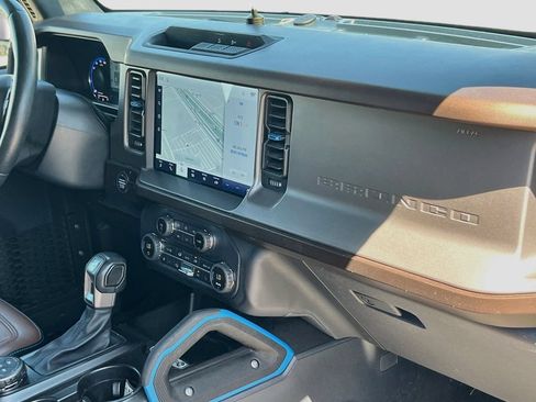 Used 2021 Ford Bronco Outer Banks AWD/4WD image 29
