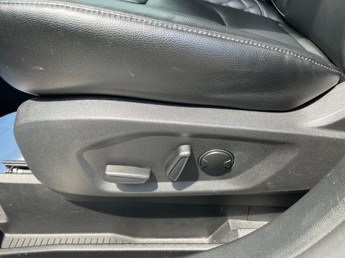 Used 2023 Ford Edge Titanium AWD/4WD image 14