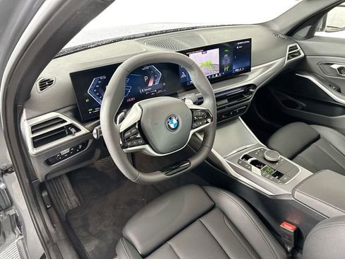 Used 2025 BMW 330i xDrive Sedan w/ Convenience Package image 19